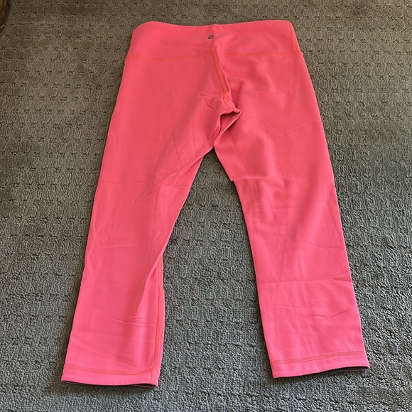Lululemon - Coral/ Pink Leggings - Picture 2 of 6